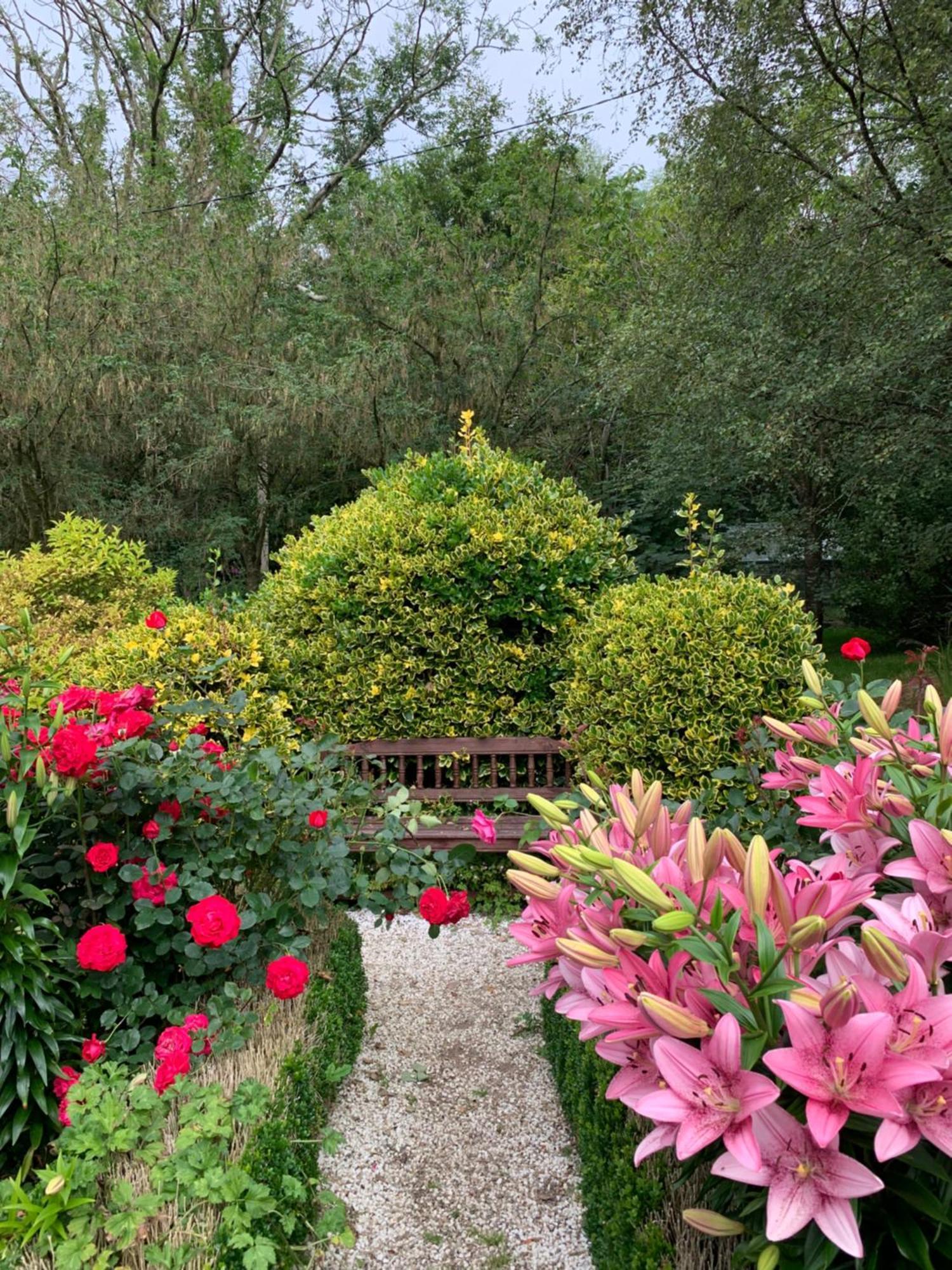 Clone Country House Aughrim Exteriör bild The gardens at the centre