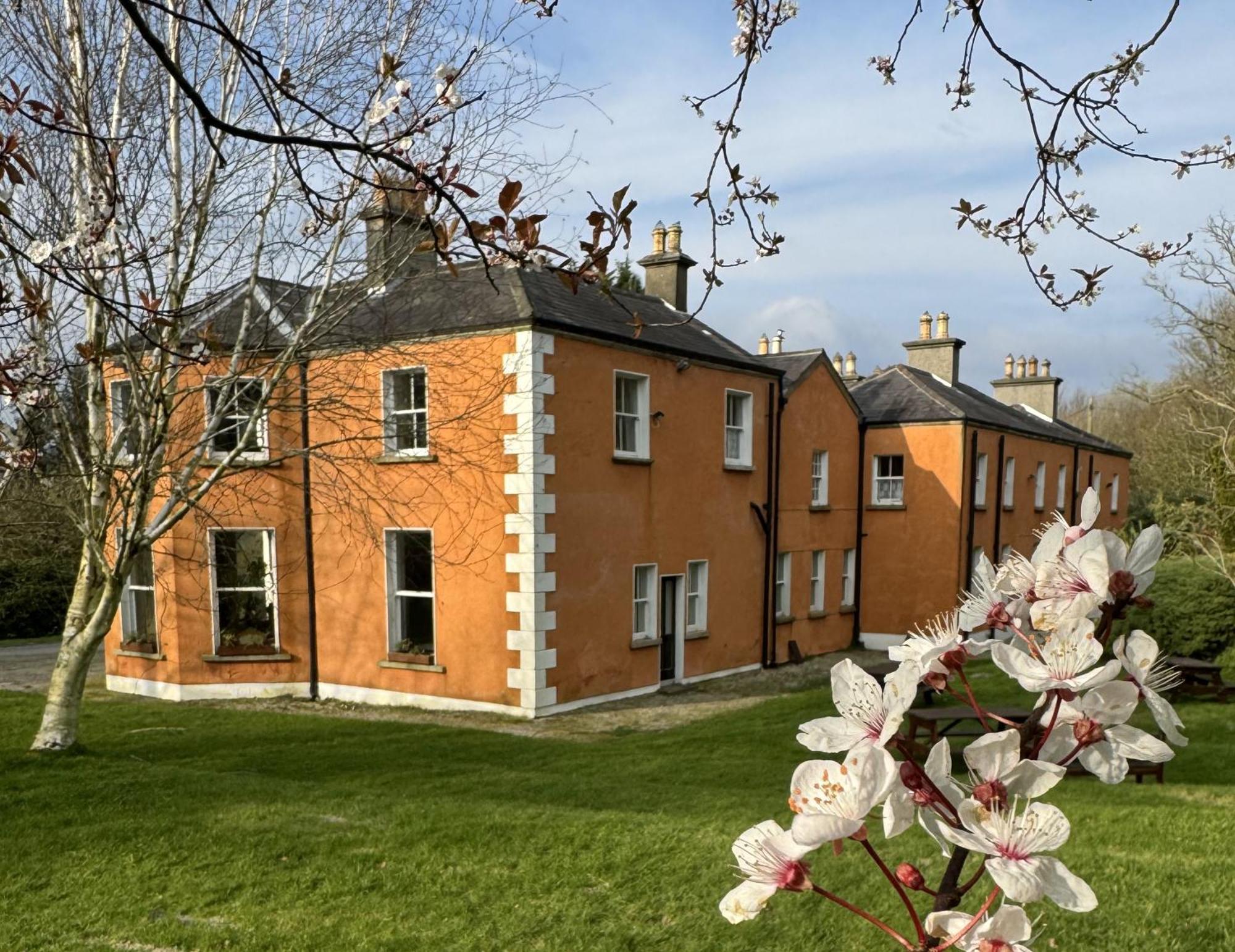 Clone Country House Aughrim Exteriör bild The former workhouse in 2017